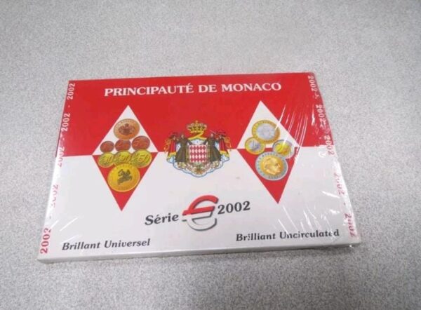 MON01 COFFRET MONACO 2002